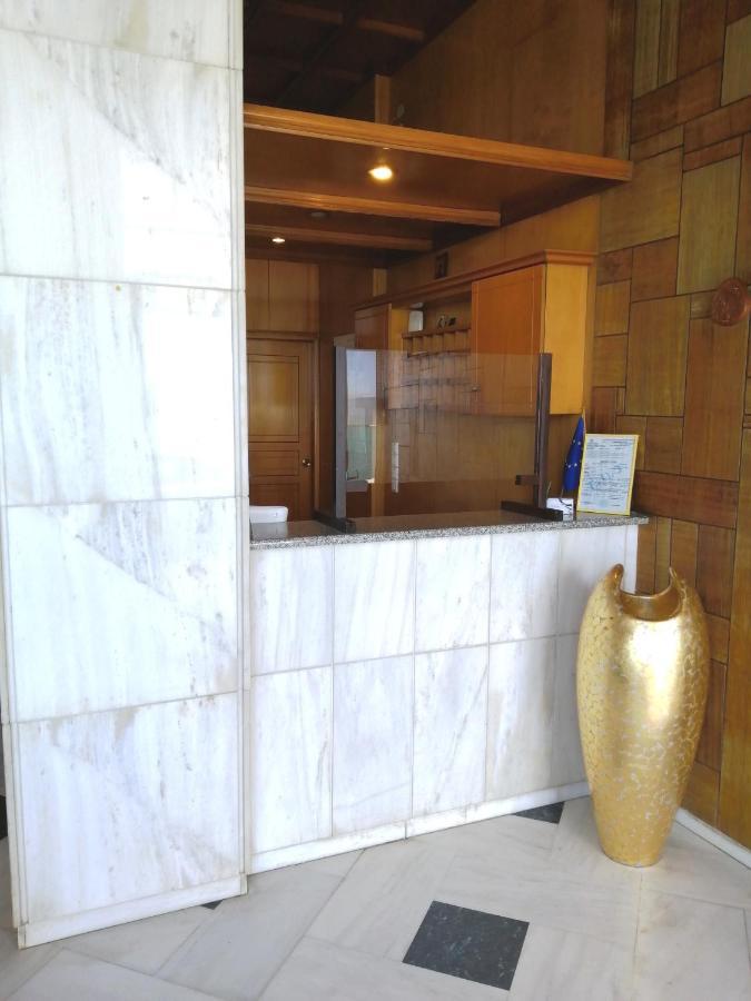 גיתיו Leonidas Hotel מראה חיצוני תמונה