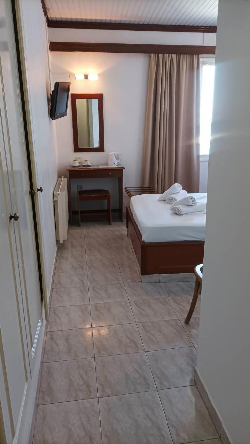 גיתיו Leonidas Hotel מראה חיצוני תמונה