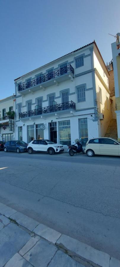 גיתיו Leonidas Hotel מראה חיצוני תמונה